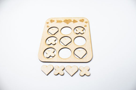 Valentine's Tic Tac Toe: 3D SVG for Holidays