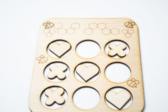 Valentine's Tic Tac Toe: 3D SVG for Holidays